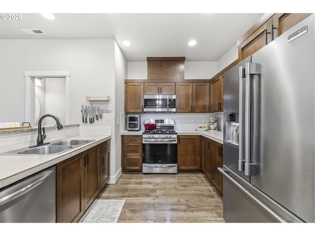 10335 Nw 292ND Ave, North Plains, OR 97133