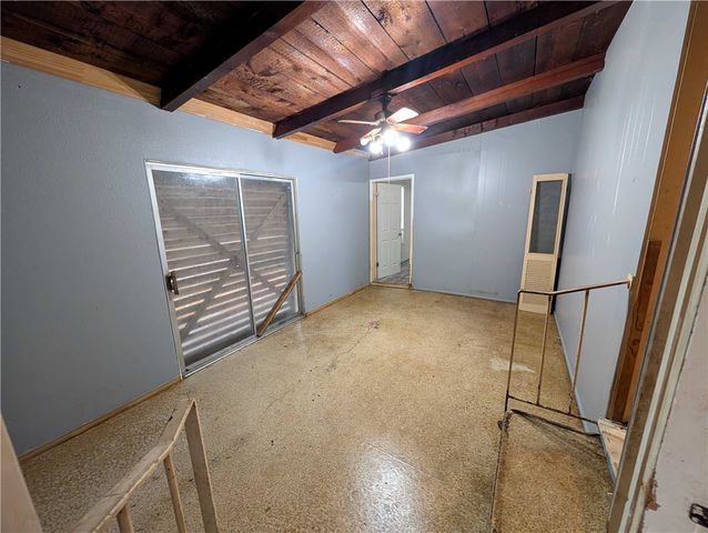 225 Glendale Dr, Corpus Christi, TX 78404