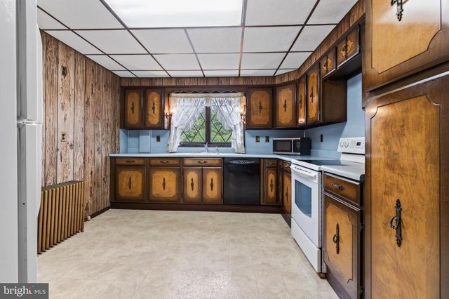 482 MARIAN AVE, Tamaqua, PA 18252