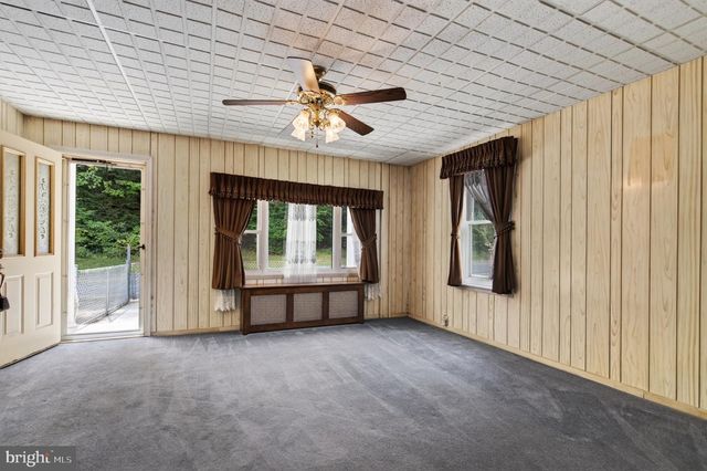 482 MARIAN AVE, Tamaqua, PA 18252
