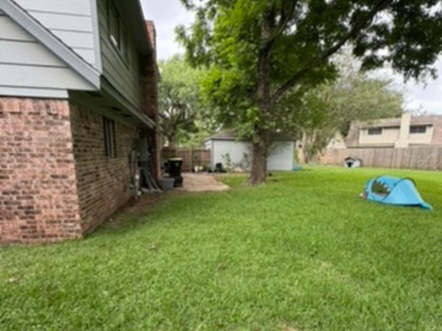 3127 Apple Drive, Houston, TX 77459