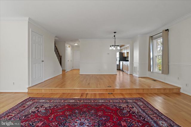 8601 RAGLAN RD, Vienna, VA 22182