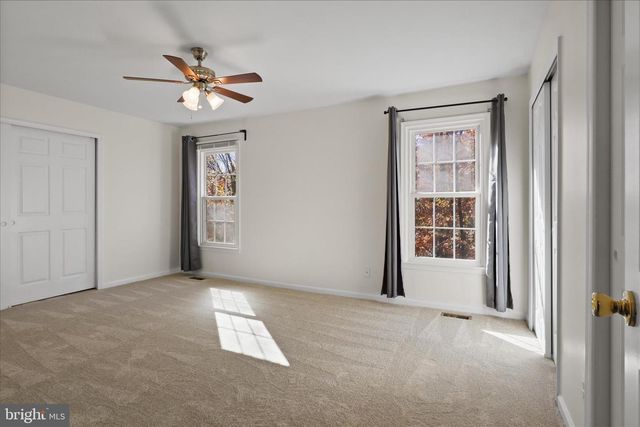 8601 RAGLAN RD, Vienna, VA 22182