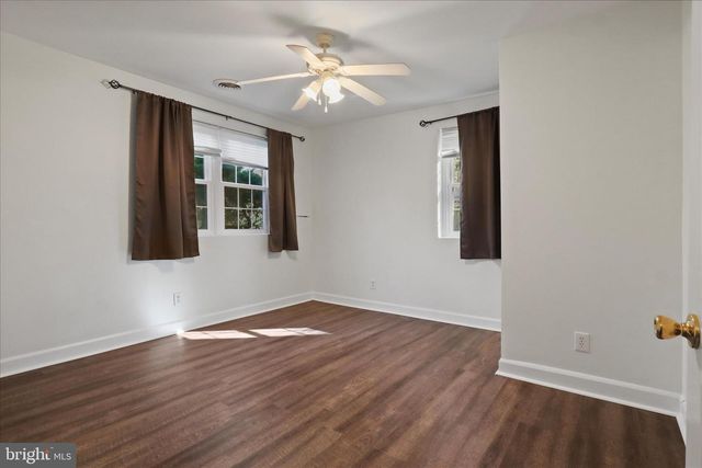 8601 RAGLAN RD, Vienna, VA 22182