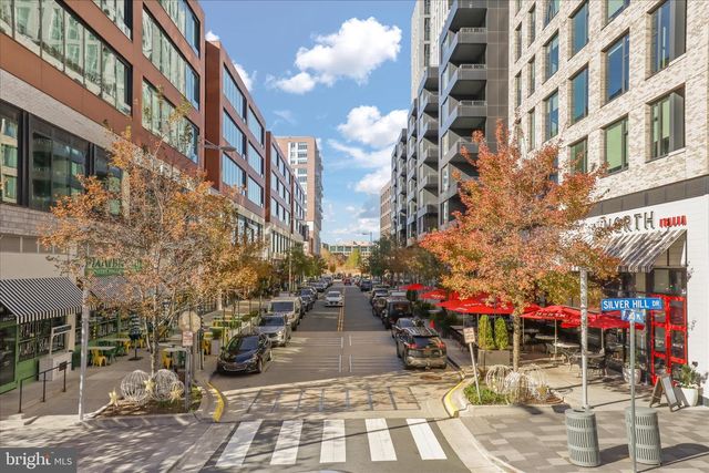 8601 RAGLAN RD, Vienna, VA 22182