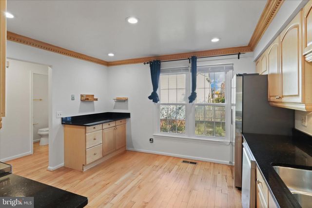 8601 RAGLAN RD, Vienna, VA 22182