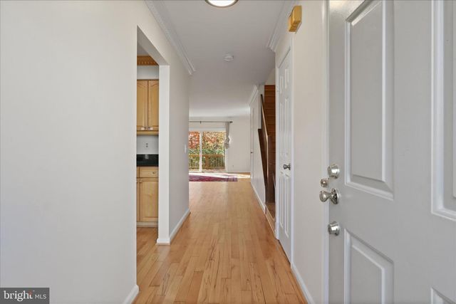 8601 RAGLAN RD, Vienna, VA 22182