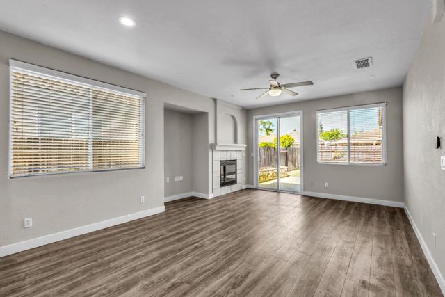 1839 Dawnelle Way, Sacramento, CA 95835