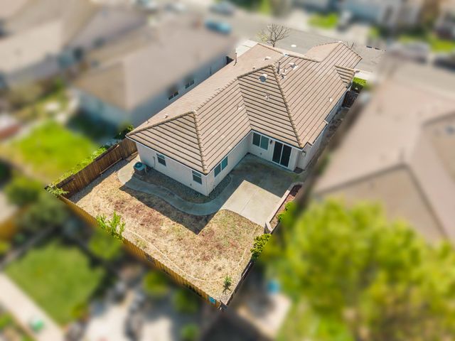 1839 Dawnelle Way, Sacramento, CA 95835