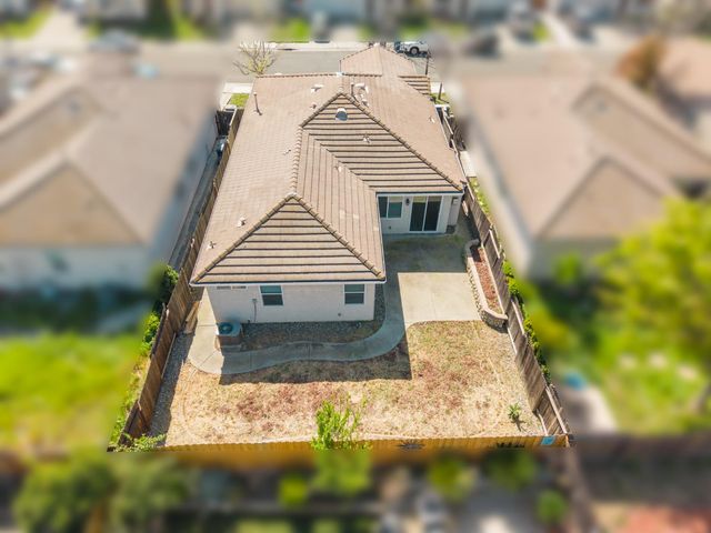 1839 Dawnelle Way, Sacramento, CA 95835