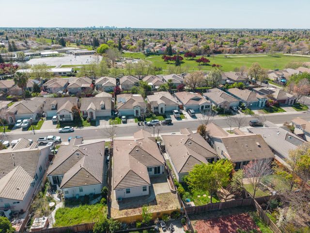 1839 Dawnelle Way, Sacramento, CA 95835