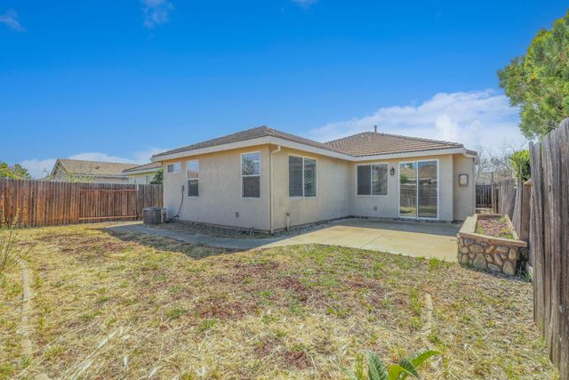 1839 Dawnelle Way, Sacramento, CA 95835