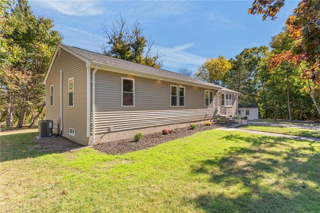 1 Cedar Path, Lincoln, RI 02865