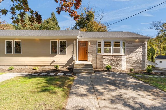 1 Cedar Path, Lincoln, RI 02865