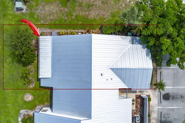 421 SW Bill Traitel Avenue, Port St Lucie, FL 34953