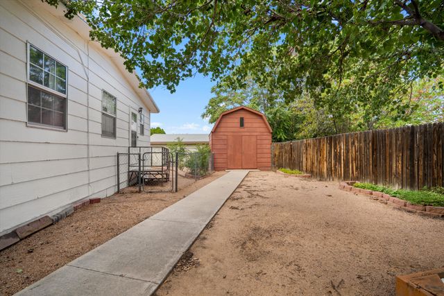 6831 JADE PARK Avenue NE, Albuquerque, NM 87109