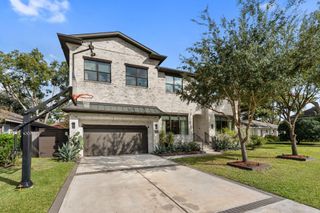 4918 Maple Street, Bellaire, TX 77401
