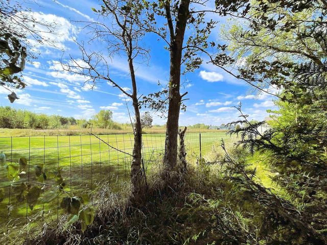 W7565 Creek Road, Delavan, WI 53115