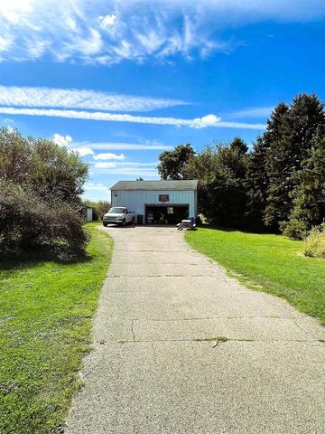 W7565 Creek Road, Delavan, WI 53115