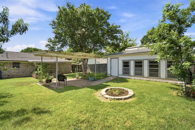 1508 Hillside Drive, Midlothian, TX 76065