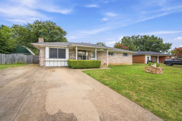 1508 Hillside Drive, Midlothian, TX 76065