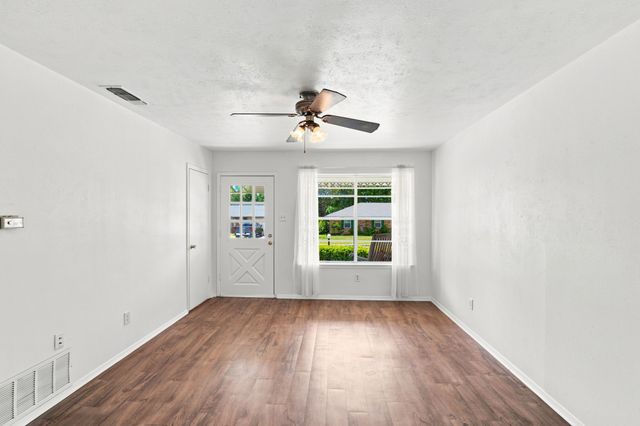 1508 Hillside Drive, Midlothian, TX 76065