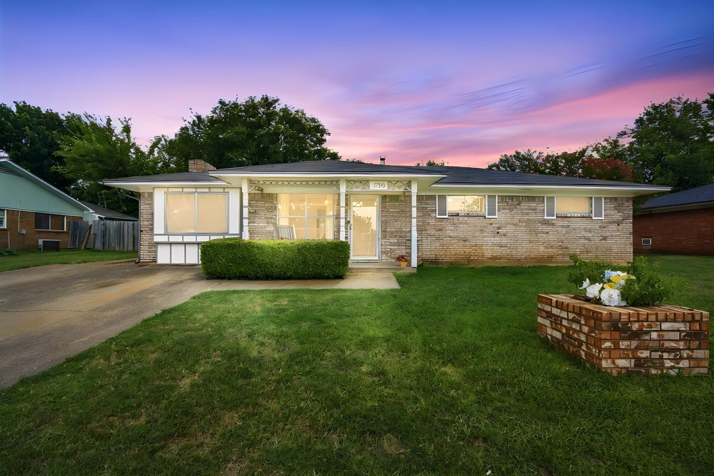 1508 Hillside Drive, Midlothian, TX 76065