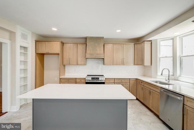 2 N LANDVALE ST, York Haven, PA 17370