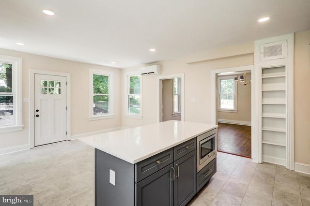 2 N LANDVALE ST, York Haven, PA 17370
