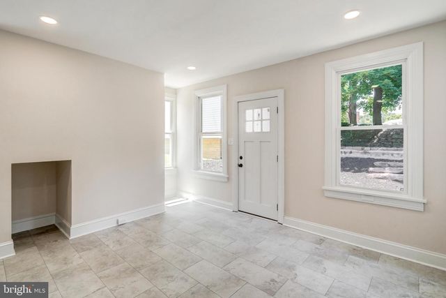 2 N LANDVALE ST, York Haven, PA 17370