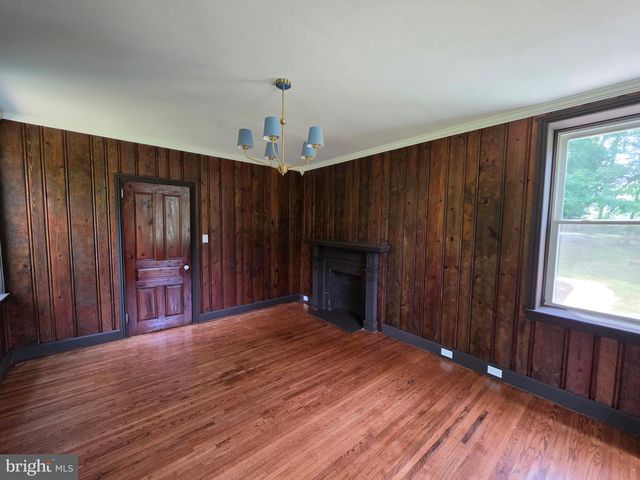 2 N LANDVALE ST, York Haven, PA 17370
