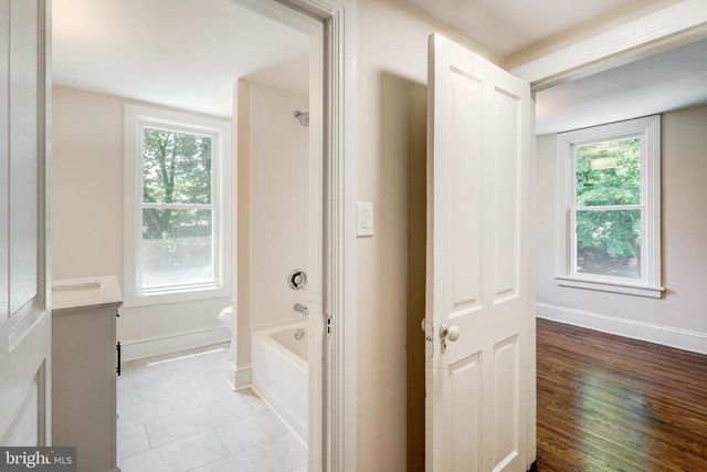 2 N LANDVALE ST, York Haven, PA 17370