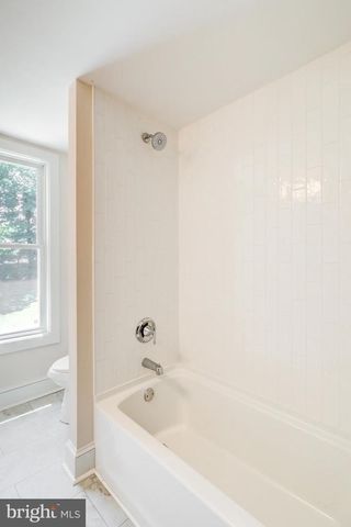 2 N LANDVALE ST, York Haven, PA 17370