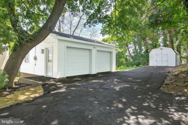 2 N LANDVALE ST, York Haven, PA 17370