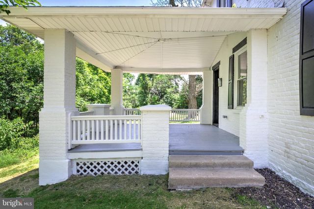 2 N LANDVALE ST, York Haven, PA 17370