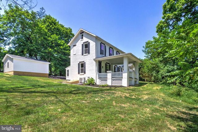 2 N LANDVALE ST, York Haven, PA 17370