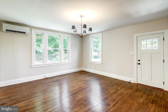 2 N LANDVALE ST, York Haven, PA 17370