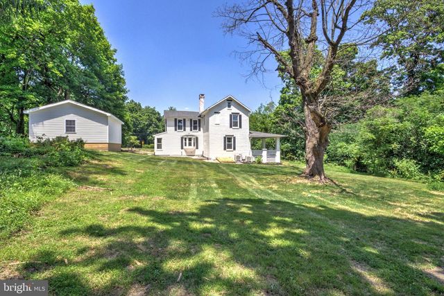 2 N LANDVALE ST, York Haven, PA 17370