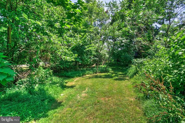 2 N LANDVALE ST, York Haven, PA 17370
