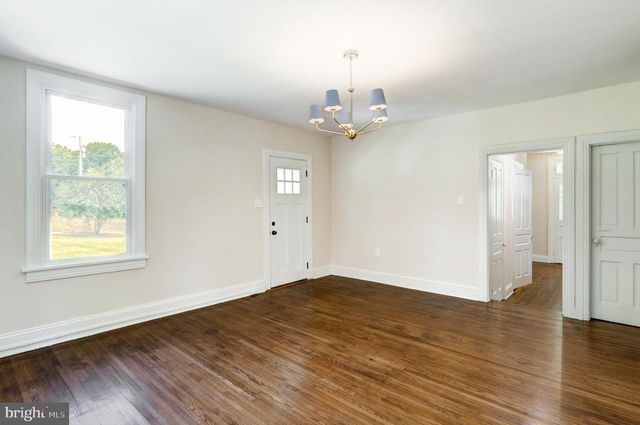 2 N LANDVALE ST, York Haven, PA 17370