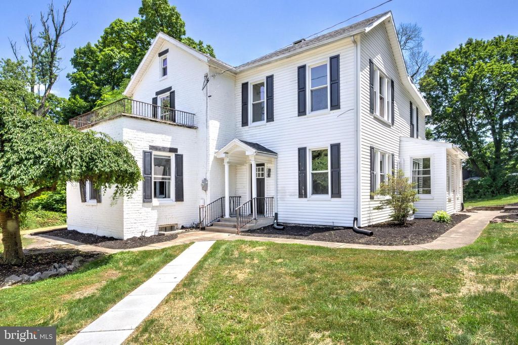 2 N LANDVALE ST, York Haven, PA 17370
