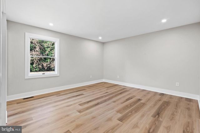 321 CENTRAL AVE, Malvern, PA 19355