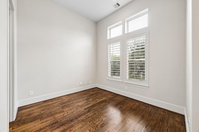 1624 Wrenwood Lakes, Houston, TX 77043
