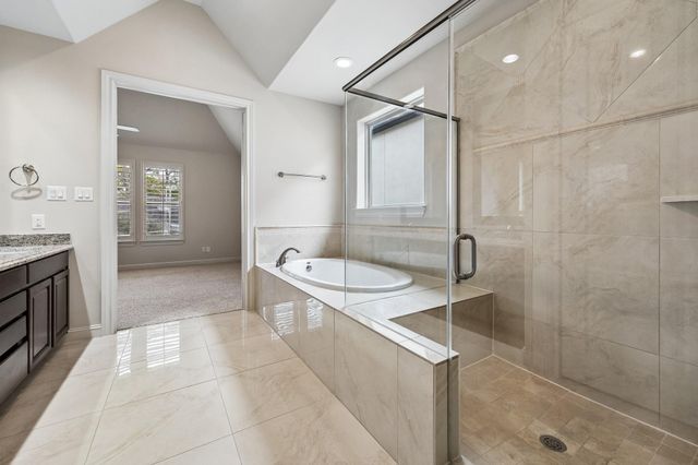 1624 Wrenwood Lakes, Houston, TX 77043
