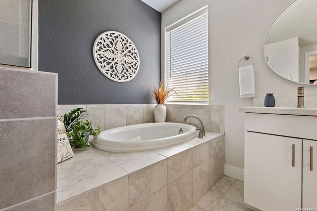 29919 CAPSTONE WALK, Boerne, TX 78015