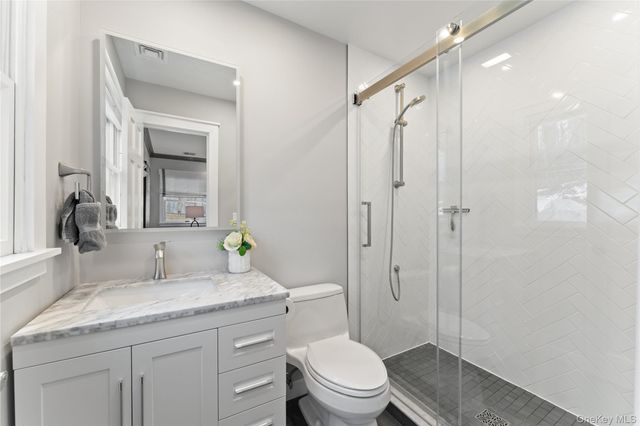 20 Riverview Road, Irvington, NY 10533