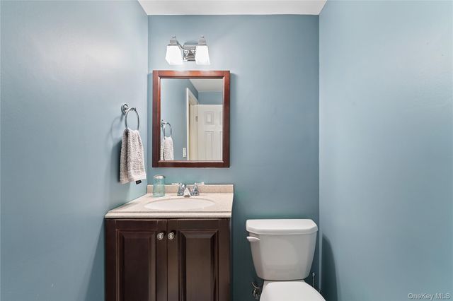 20 Riverview Road, Irvington, NY 10533