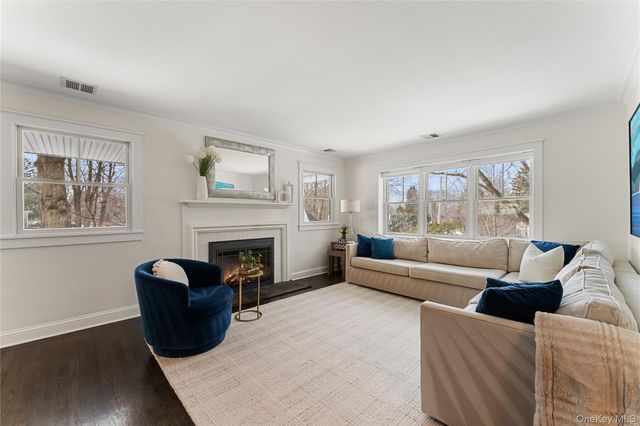 20 Riverview Road, Irvington, NY 10533