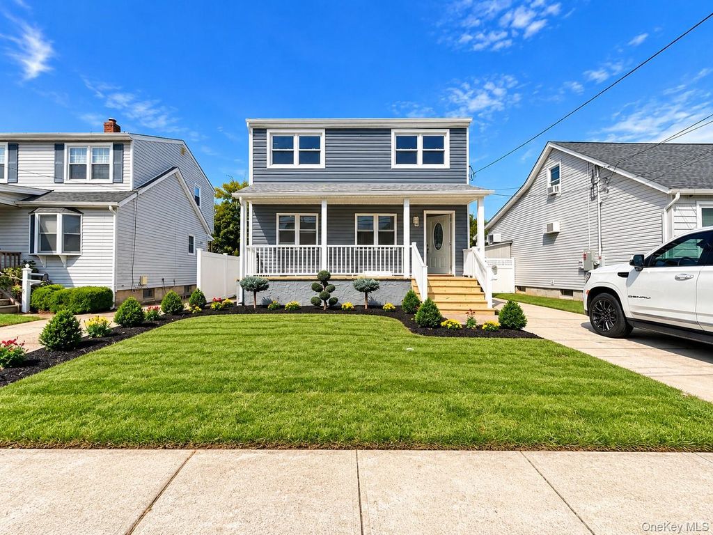 10 Frank Avenue, Bellmore, NY 11710 — exterior