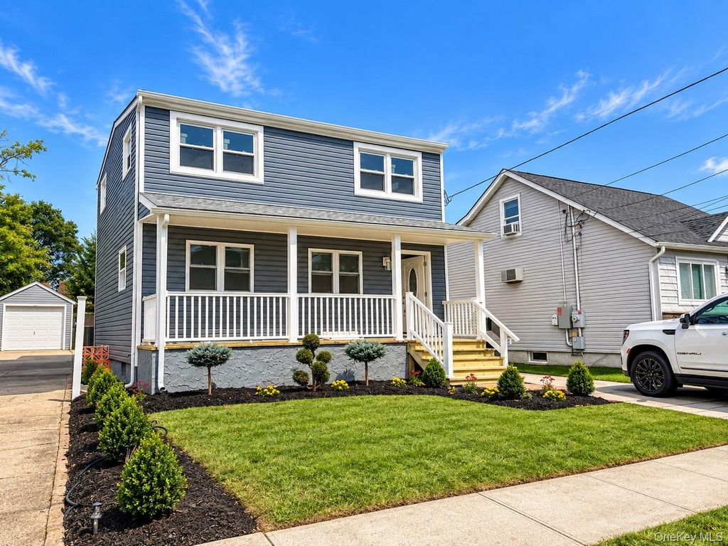 10 Frank Avenue, Bellmore, NY 11710 — photo 2